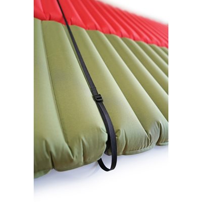 SPOJOVACÍ POPRUH NA KARIMATKU  4582 2